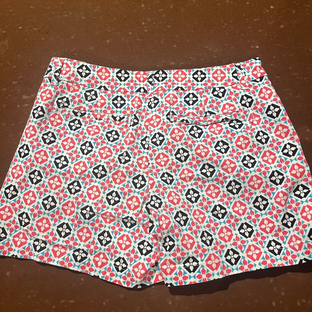 🔥crown & ivy Pink and Black Geometric Women's Shorts - Picture 2 of 2